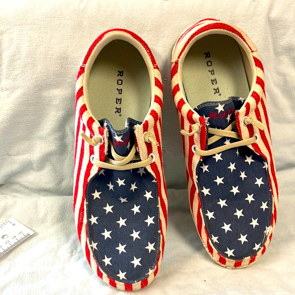 Roper slip on women’s size 10 red and white striped w/ white stars on blue back